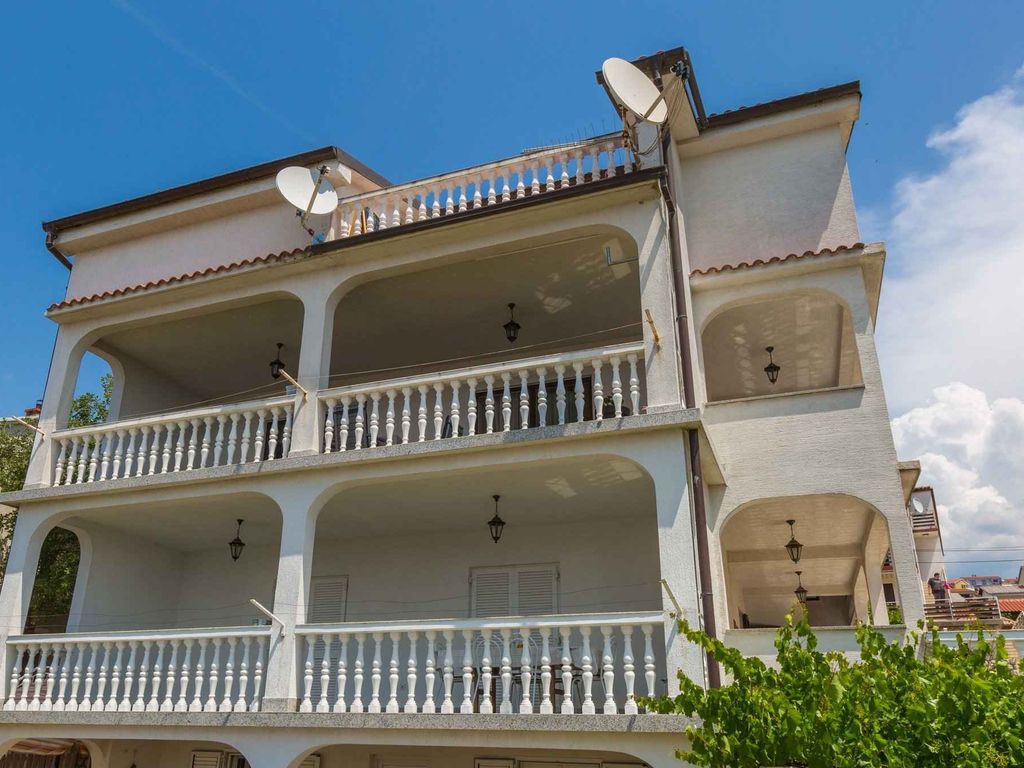 Ferienwohnung mit Klimaanlage und Meerblick