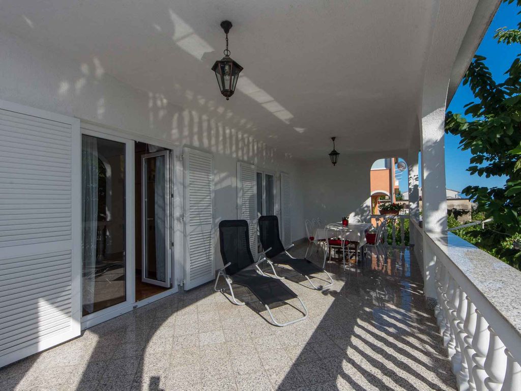 Ferienwohnung mit Klimaanlage und Meerblick