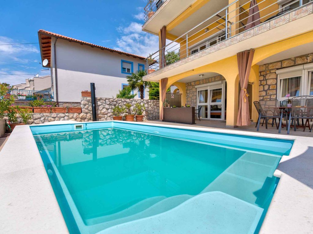 Ferienwohnung mit Pool zur gemeinsamen Nutzung