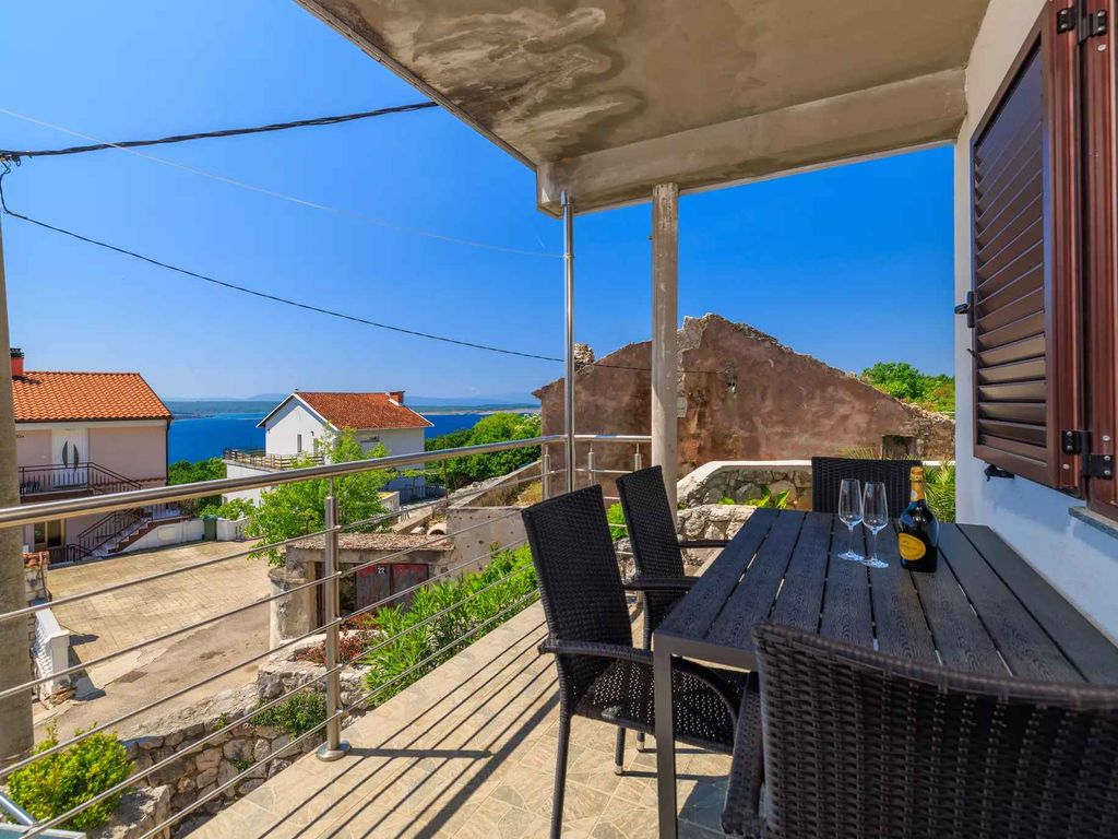 Ferienwohnung mit Klimaanlage und Balkon