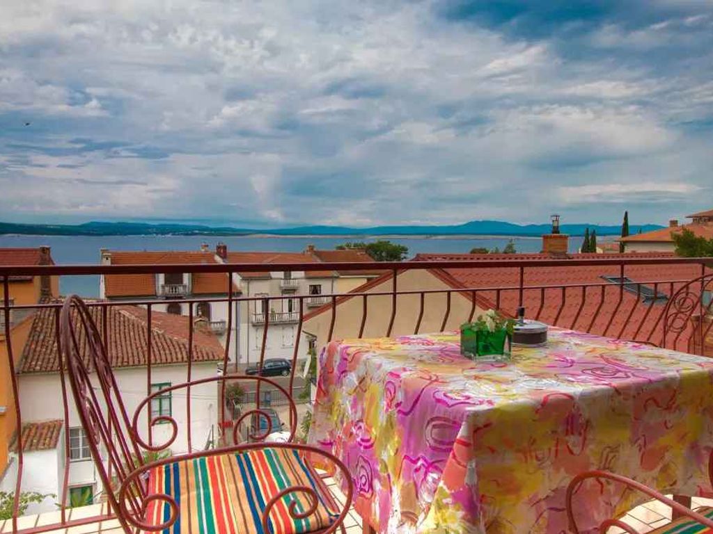 Ferienwohnung mit Klimaanlage und Balkon