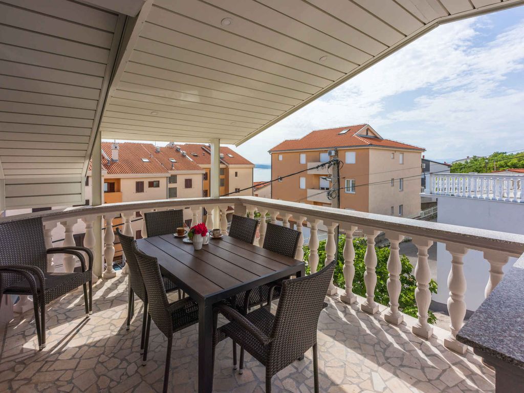 Ferienwohnung mit großer Terrasse und 2 Bäder