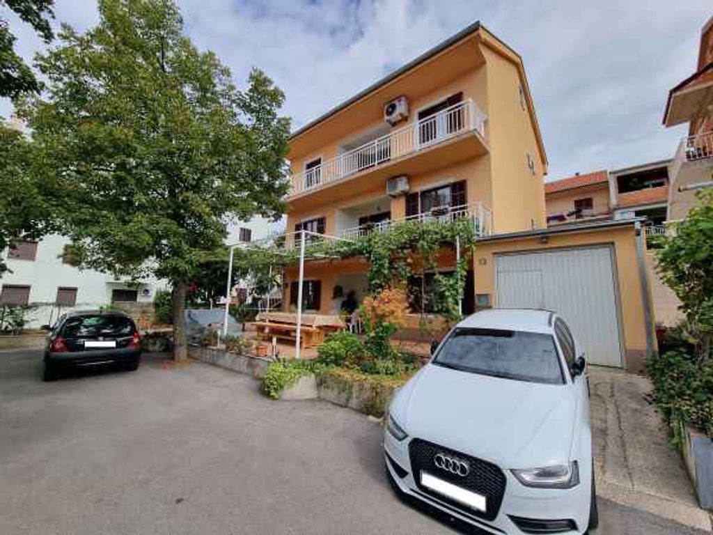 Ferienwohnung mit großer Terasse