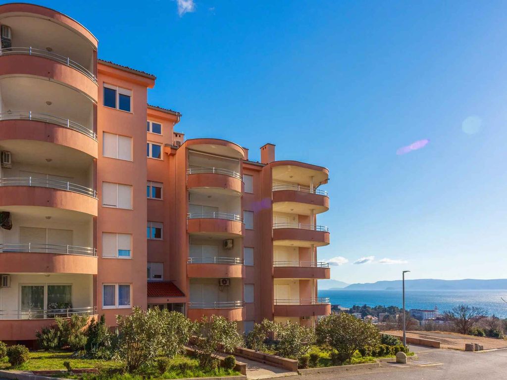 Ferienwohnung mit Klimaanlage und Parkplatz