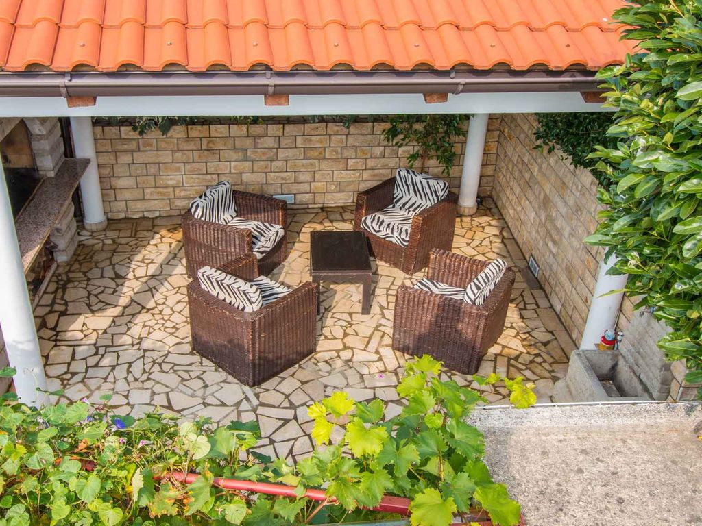 Ferienwohnung mit Balkon und Meerblick