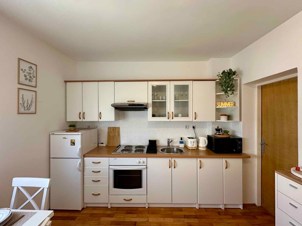 Ferienwohnung angenehm und schön eingerichtet, erste Reihe zum Meer