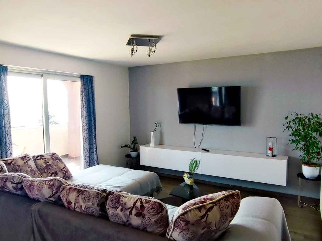 Ferienwohnung Mit Balkon und Meerblick
