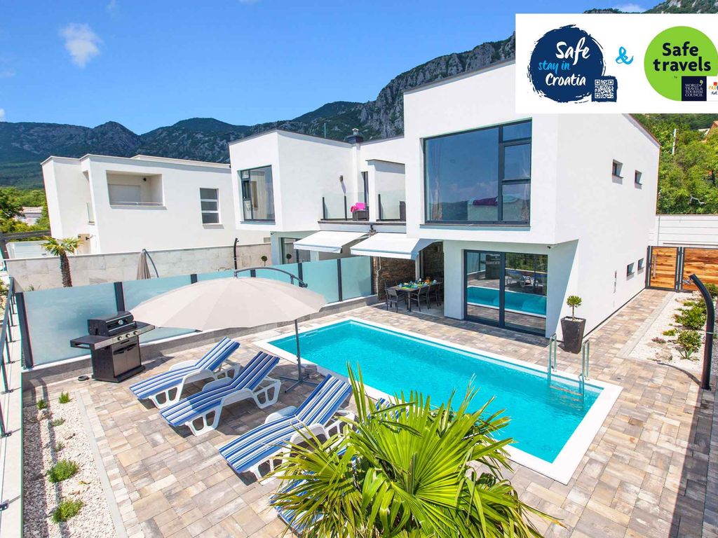 Villa mit Swimmingpool