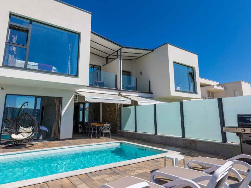 Ferienhaus mit Swimmingpool