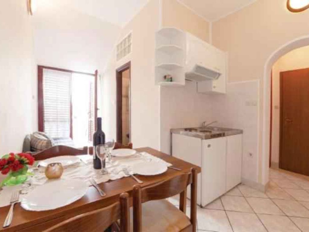 Apartment mit zwei Schlafzimmern und Gemeinschaftspool in Crikvenica