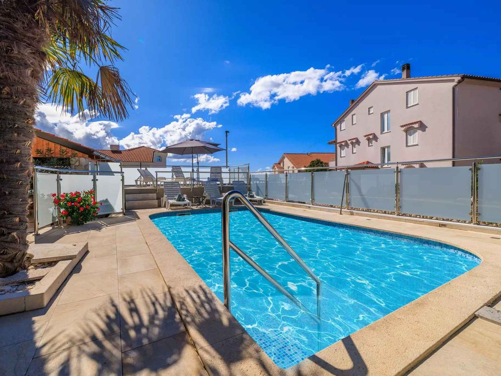 Ferienwohnung mit Pool