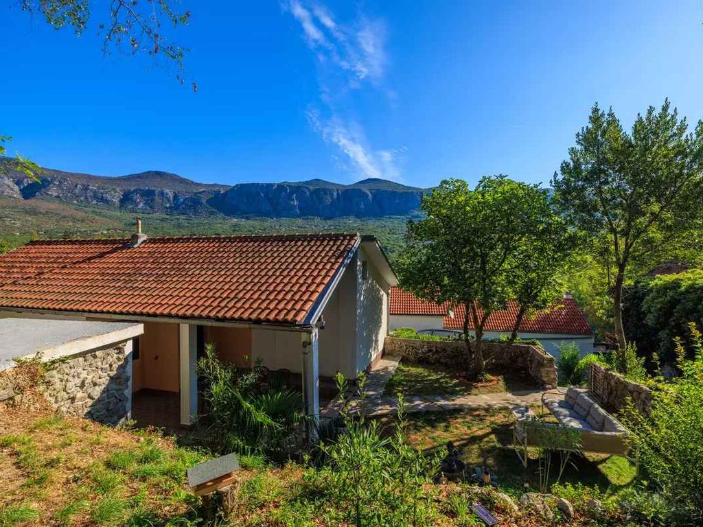 Ferienhaus mit Terrasse und Panoramablick