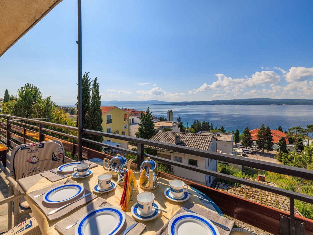 Ferienwohnung mit Balkon und Klimaanlage