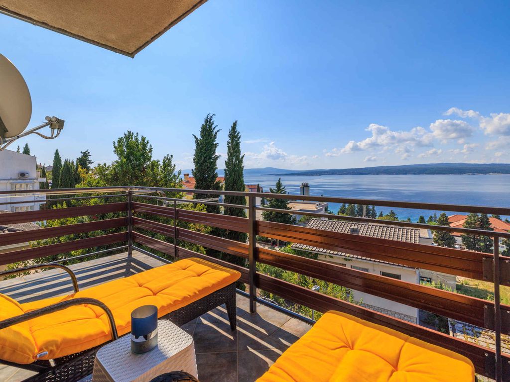 Ferienwohnung mit Balkon und Klimaanlage