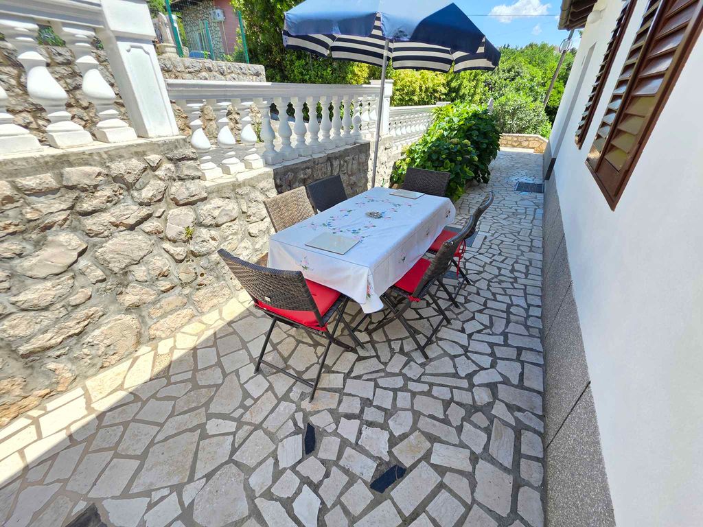 Ferienwohnung 100 m vom Strand