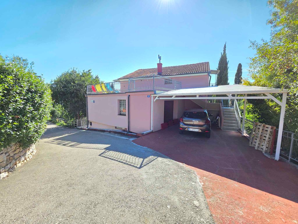 Ferienwohnung nur 150 m vom Sandstrand
