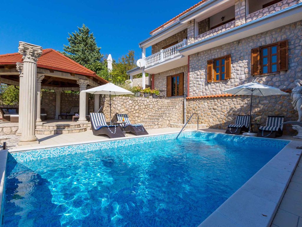 Ferienwohnung mit Pool zur gemeinsamen Nutzung