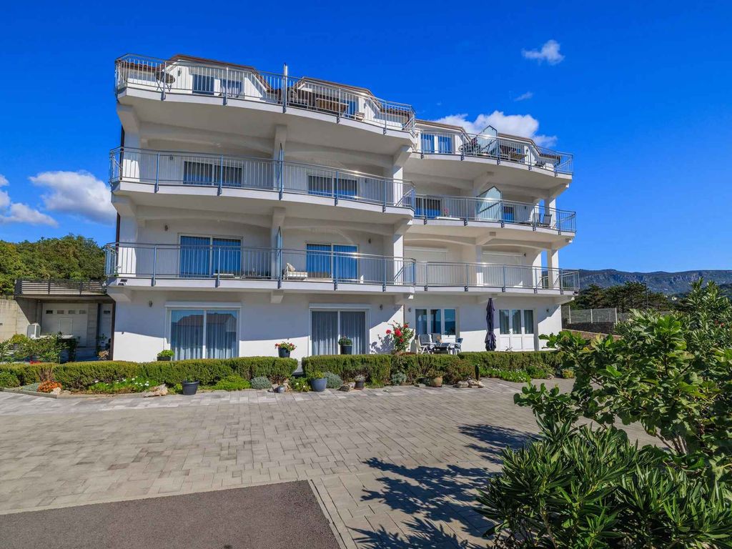 Studio mit Balkon