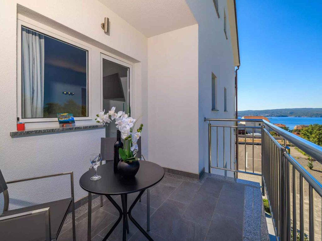 Studio mit Balkon