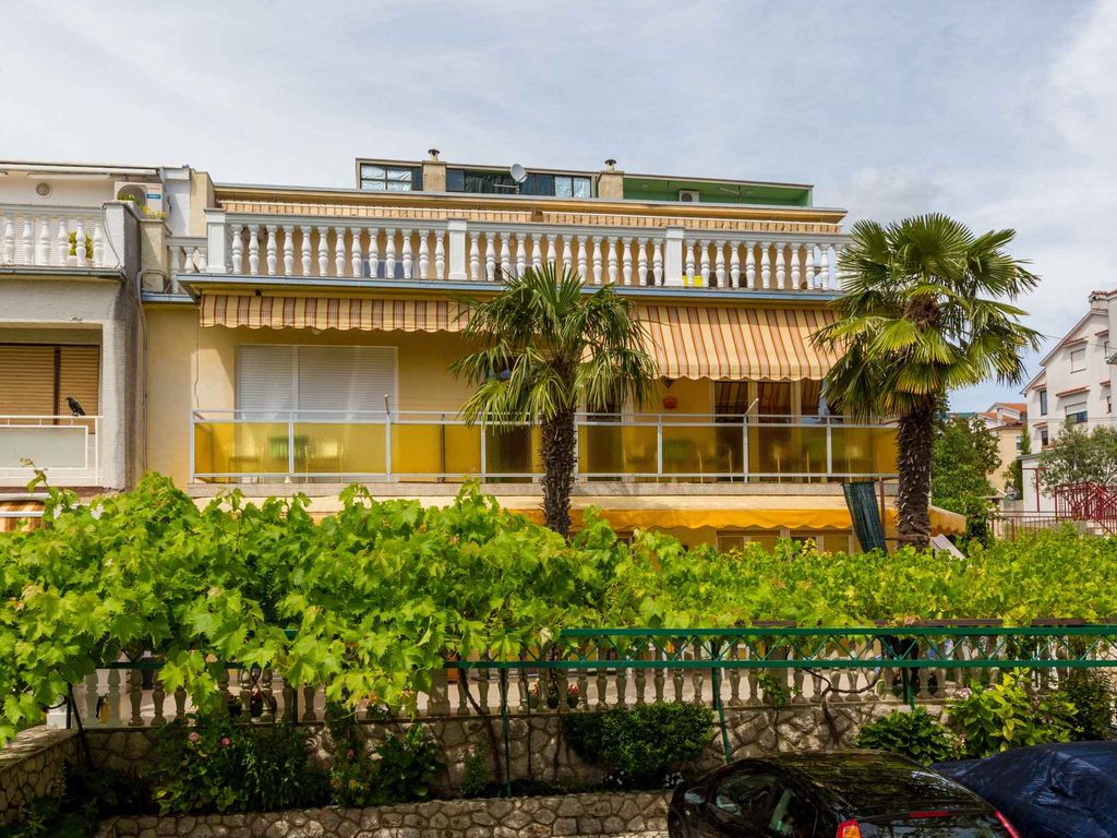 Ferienwohnung mit Balkon und Klimaanlage