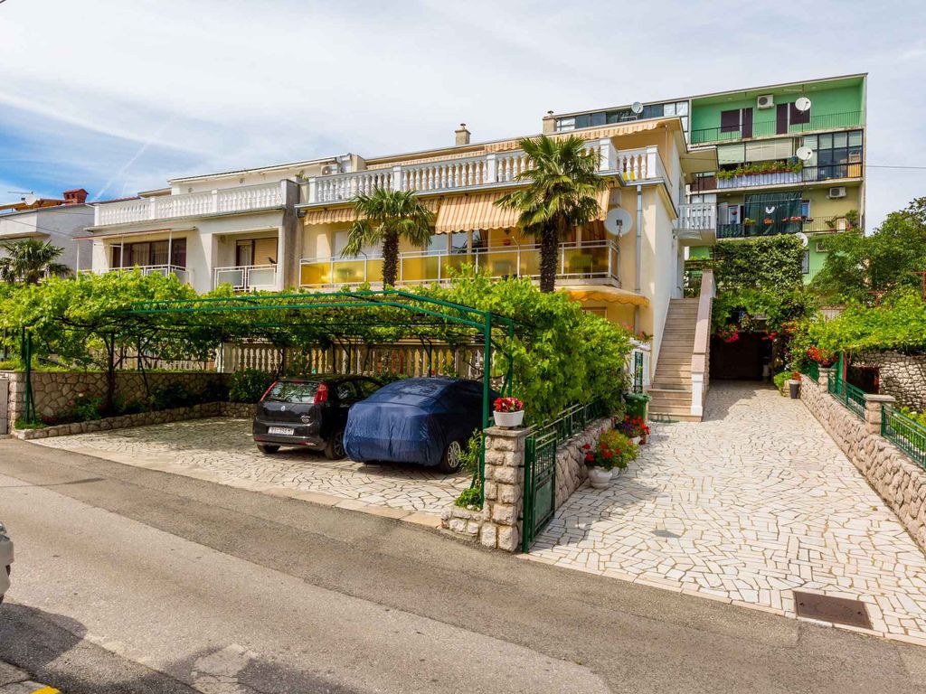 Ferienwohnung mit Balkon und Klimaanlage