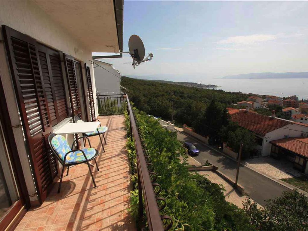 Ferienwohnung mit Balkon und Klimaanlage
