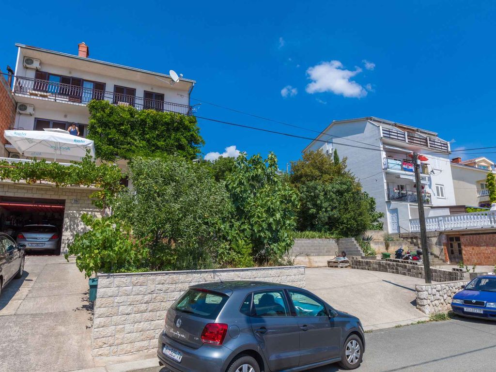 Ferienwohnung mit Balkon und Klimaanlage
