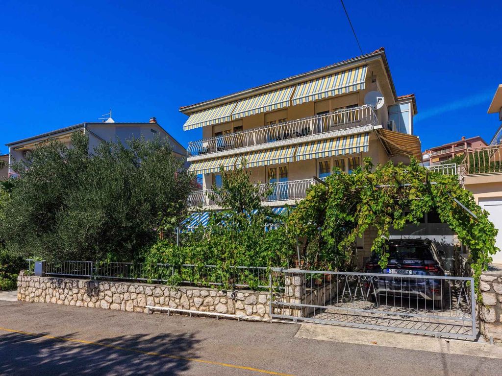 Ferienwohnung mit Balkon und Klimaanlage