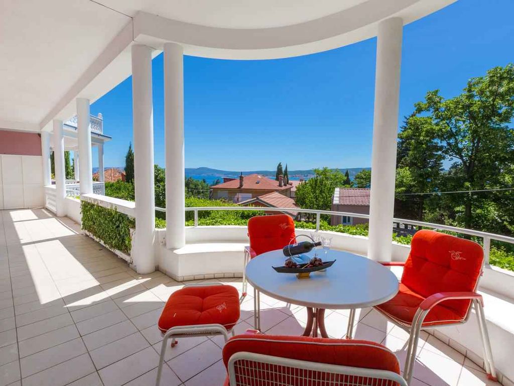 Ferienwohnung mit Terrasse und Klimaanlage
