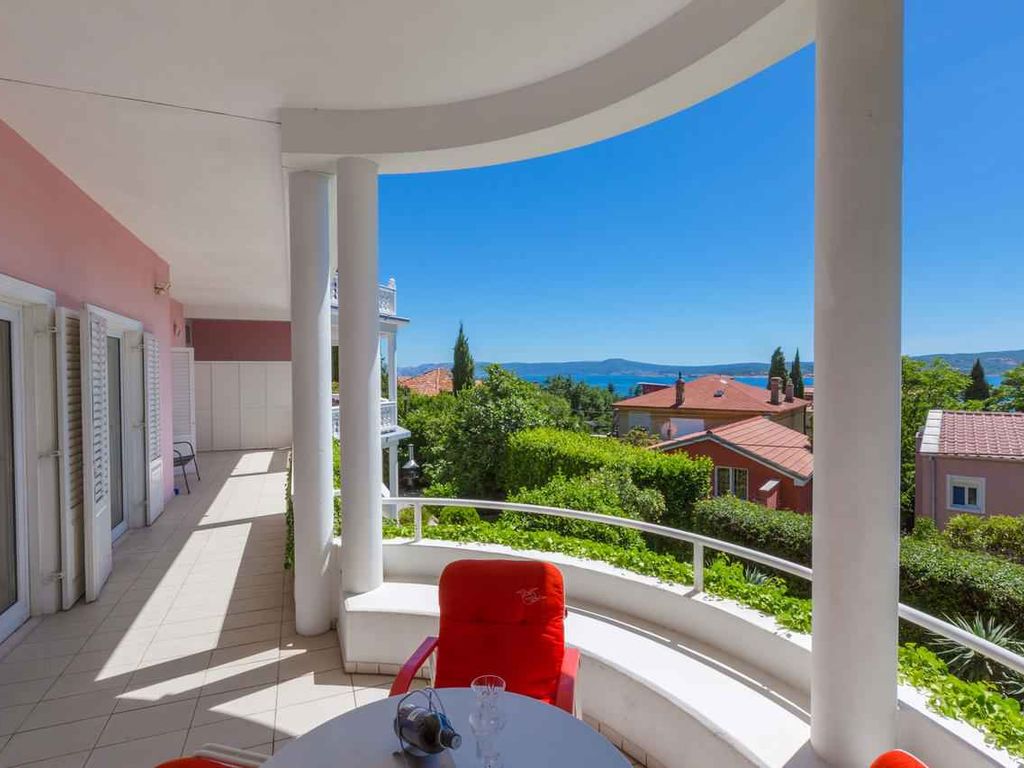 Ferienwohnung mit Terrasse und Klimaanlage