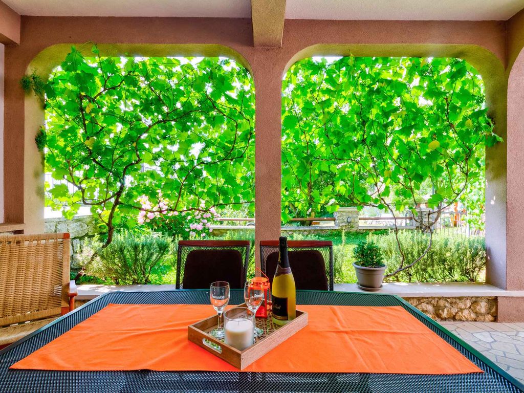 Ferienwohnung mit Grill und Garten
