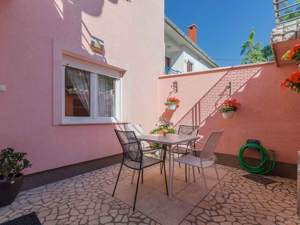 Ferienwohnung mit Meerblick und hochwertiger Ausstattung