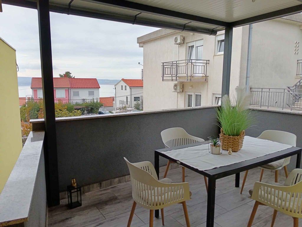 Ferienwohnung mit Balkon und Grill