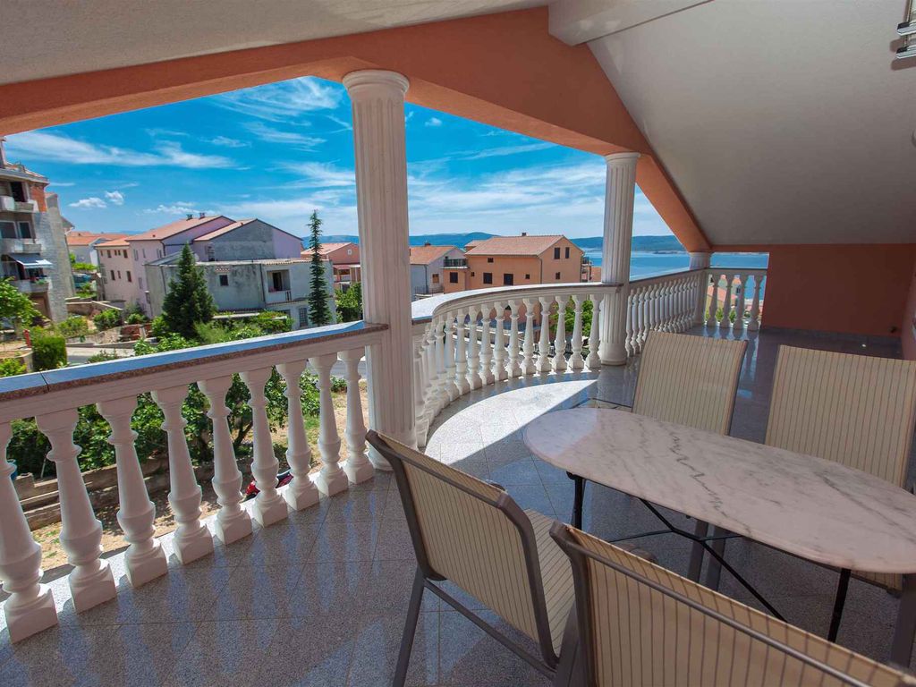 Ferienwohnung mit Terrasse und Klimaanlage