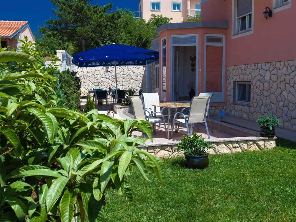 Ferienwohnung mit Terrasse und Klimaanlage