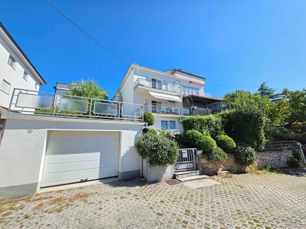 Ferienwohnung mit Terrasse und Klimaanlage