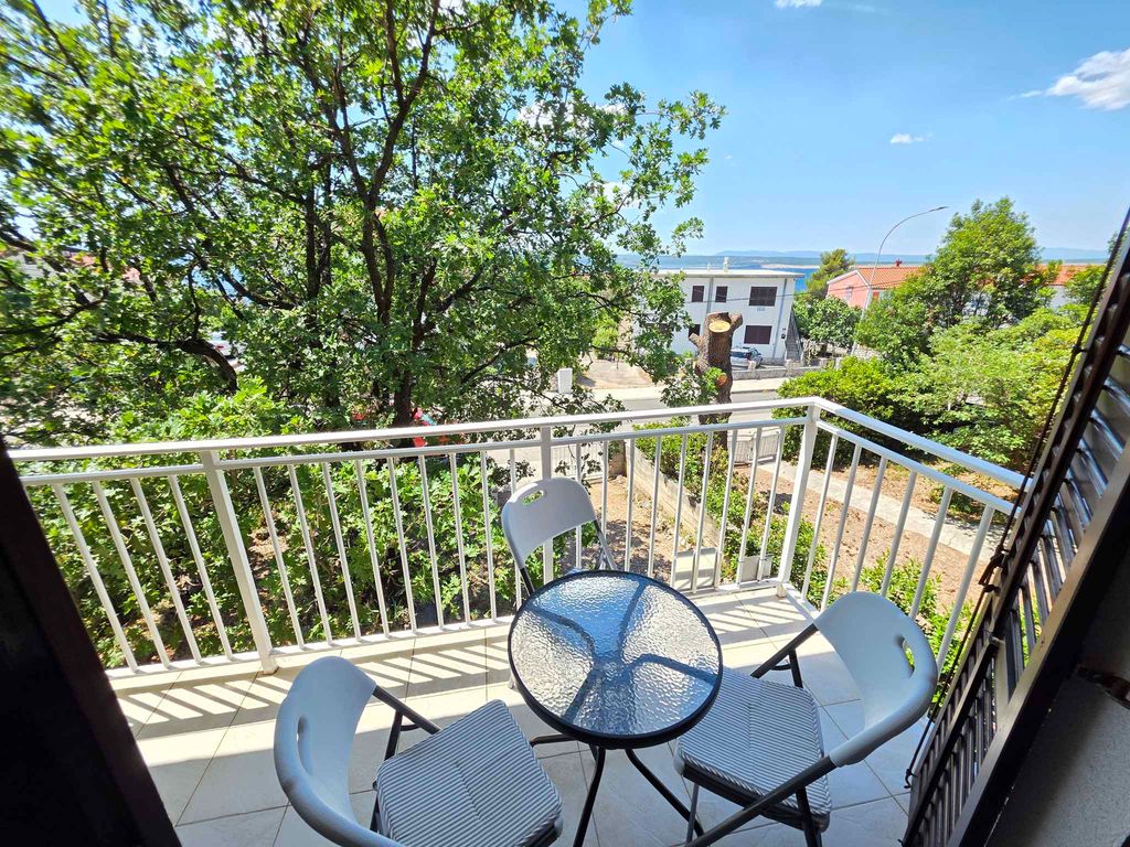 Ferienwohnung mit Balkon und Internetzugang