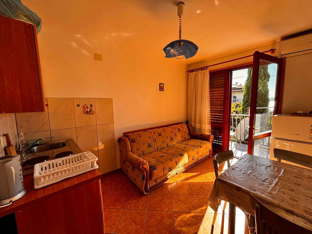 Studio mit Balkon und Aussicht