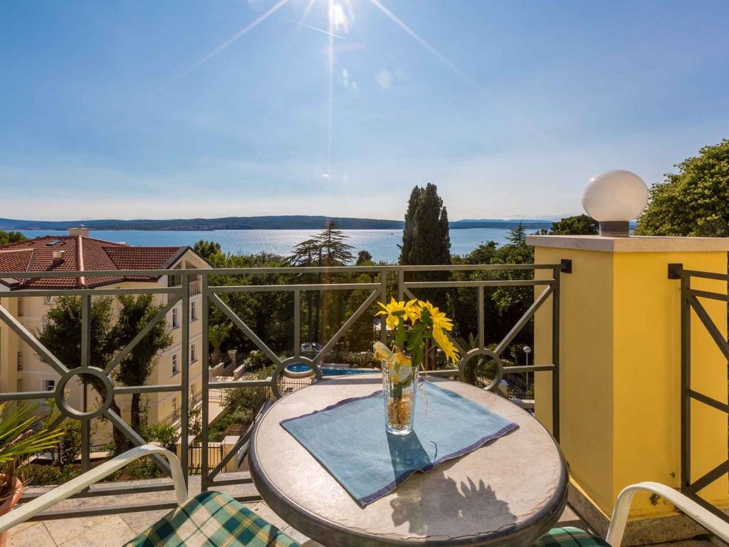 Ferienwohnung mit Balkon und Klimaanlage