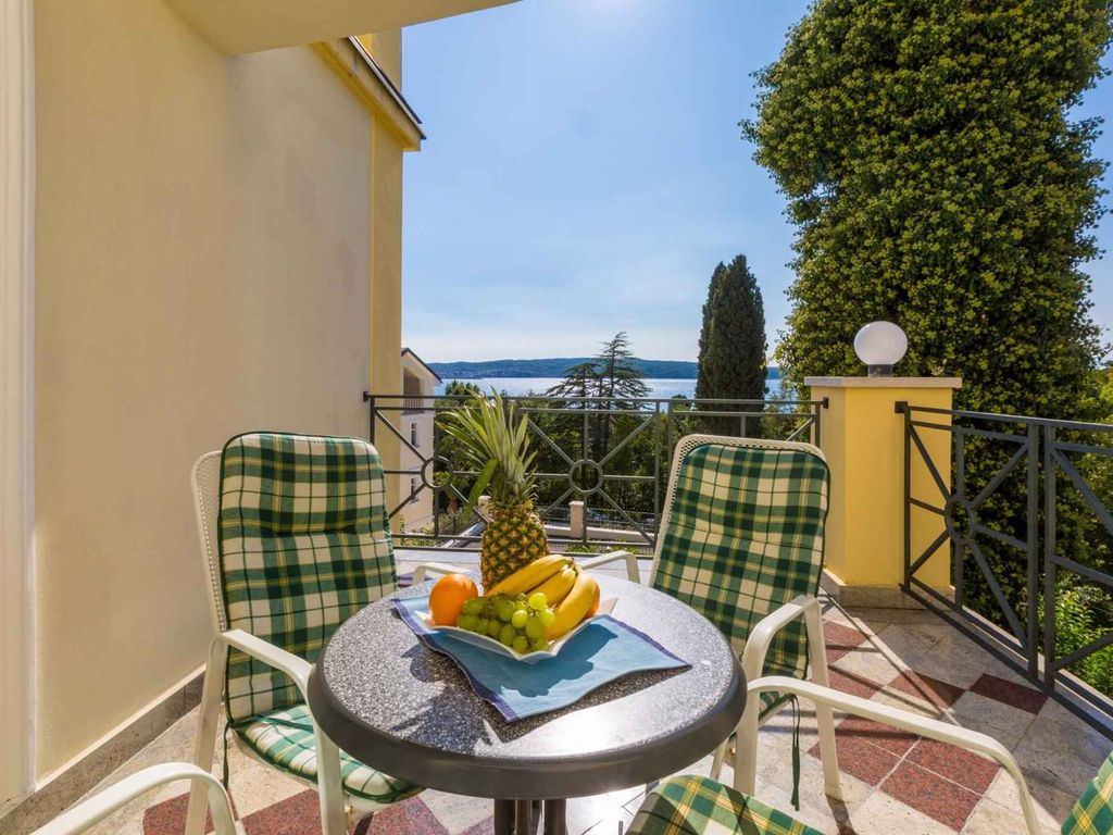 Ferienwohnung mit Balkon und Klimaanlage