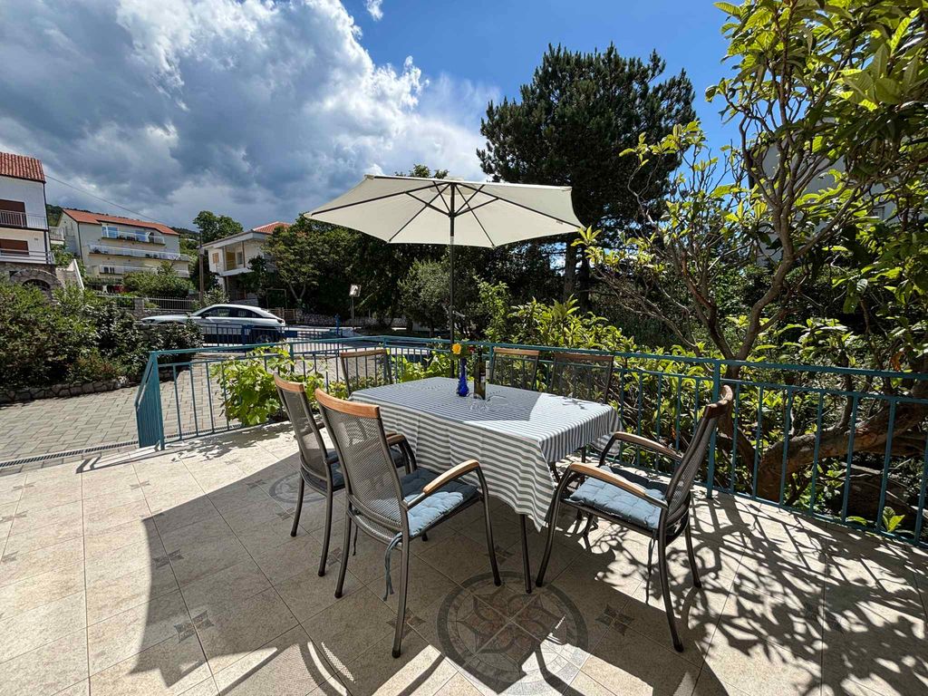 Ferienwohnung mit Klimaanlage, Garten und Terrasse