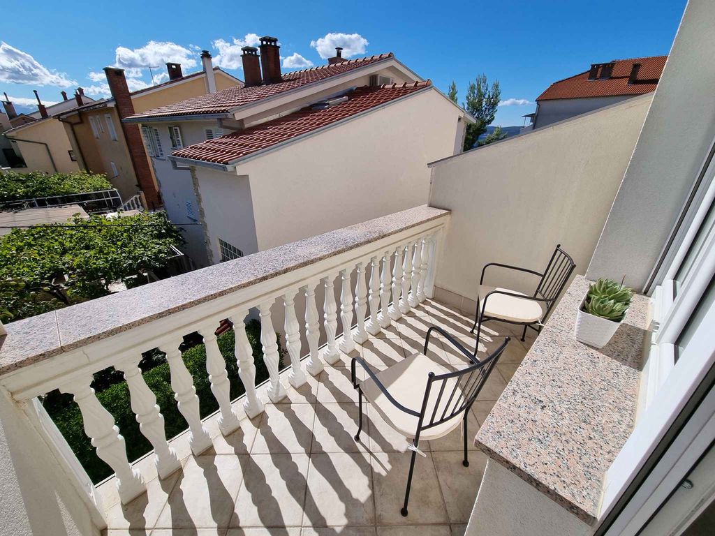 Ferienwohnung mit Balkon und Klimaanlage