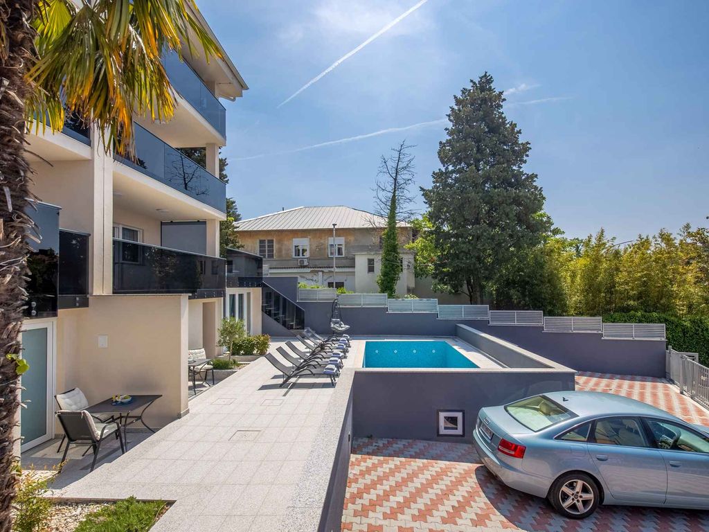 Ferienwohnung mit Pool