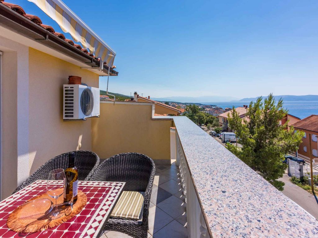 Studio mit Balkon und Meerblick