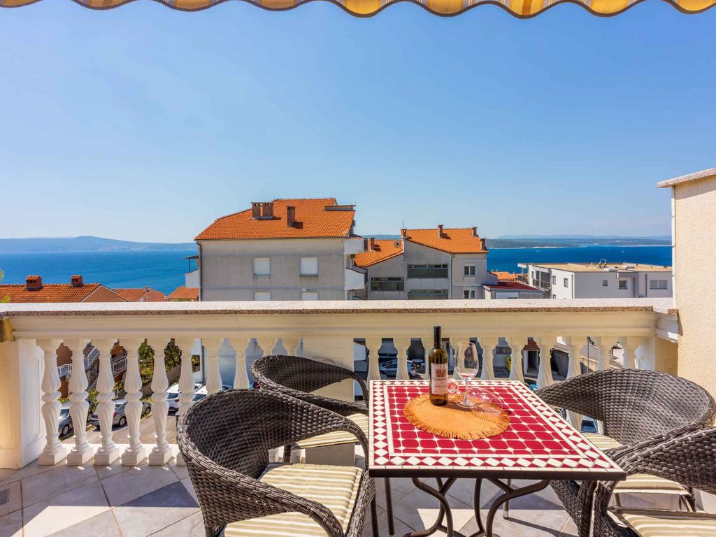 Studio mit Balkon und Meerblick