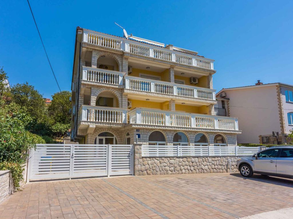 Studio mit Balkon und Meerblick