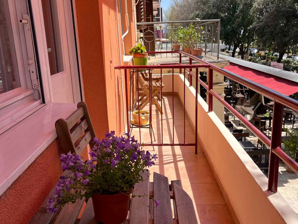 Ferienwohnung erste Reihe zum Meer mit Balkon