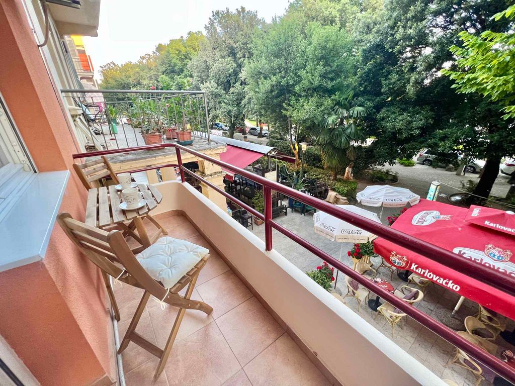 Ferienwohnung erste Reihe zum Meer mit Balkon