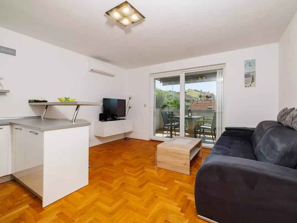 Ferienwohnung mit Waschmaschine und Klimaanlage