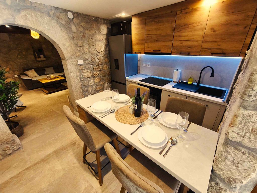 Ferienhaus Traditionell, modern mit Speck dekoriert